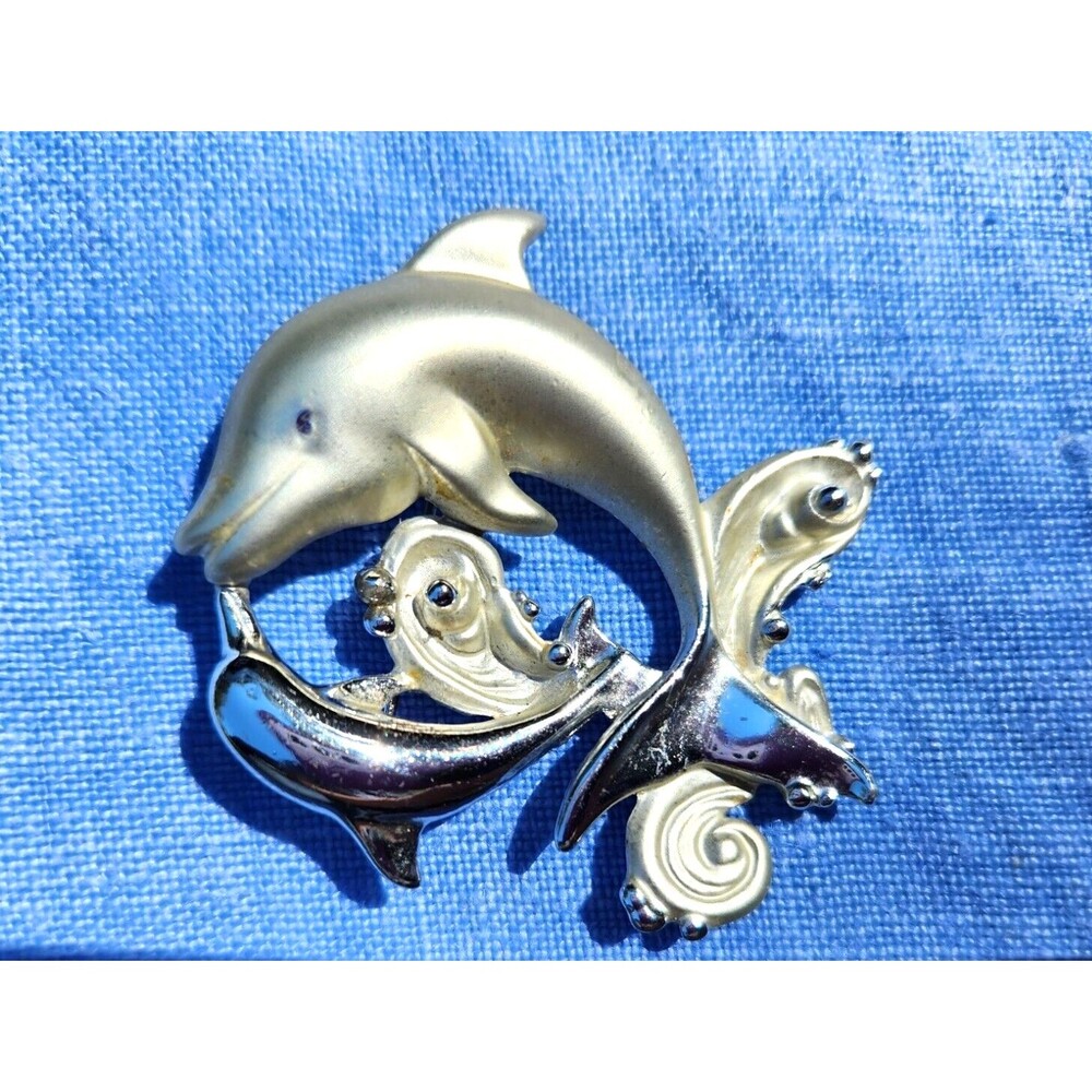 Vintage AJC Porpoise Dolphin Brooch Pin Silver Tone Nautical Coastal Beachy Fish